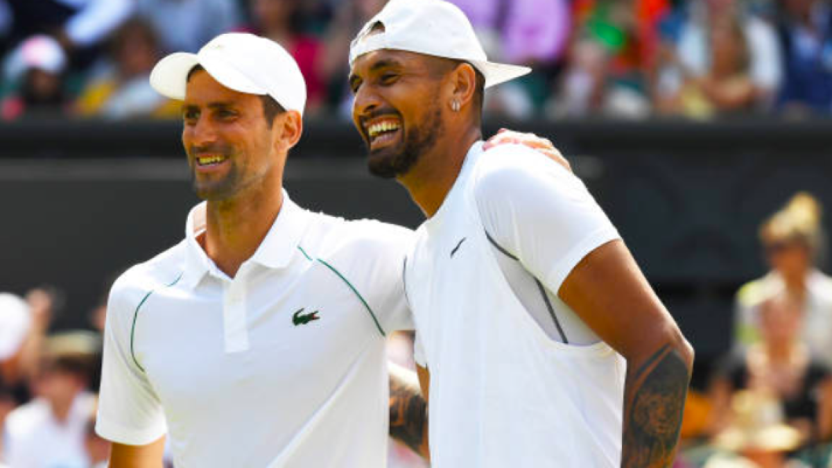 Novak Djokovic y Nick Kyrgios en Wimbledon.