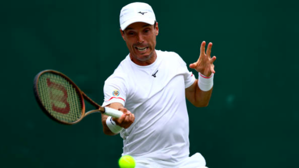 Roberto Bautista supera el debut en Wimbledon.