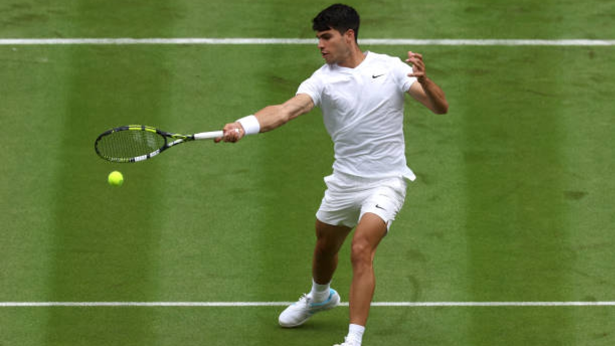 Carlos Alcaraz, en Wimbledon 2024. Foto: gettyimages