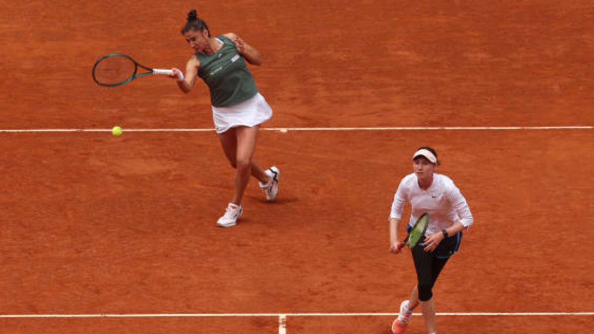 Sara Sorribes y Cristina Bucsa en el MMO 2024. Foto: getty