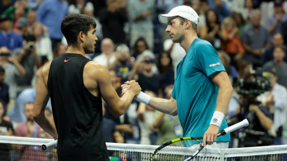 Carlos Alcaraz and Botic van de Zandschulp at the US Open 2024. Photo: getty
