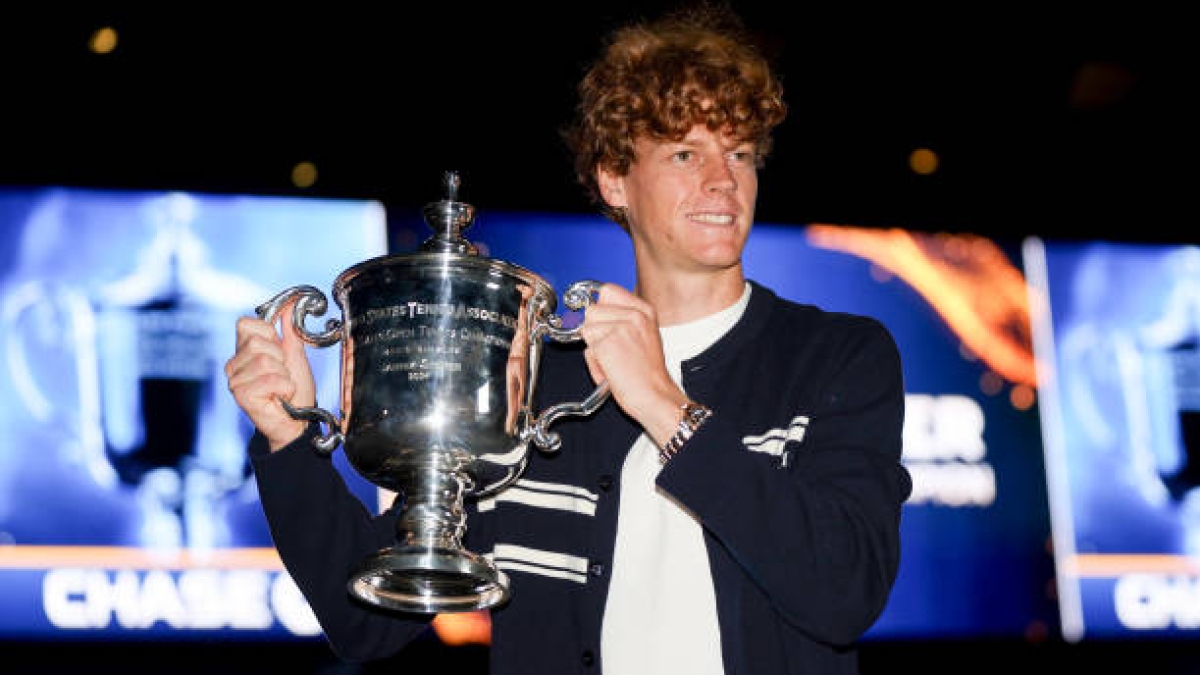 Jannik Sinner, con el trofeo de campeón del US Open. Fuente: Getty