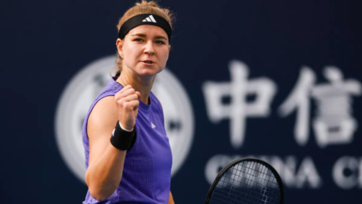 Karolina Muchova advances to the quarterfinals of the WTA Beijing 2024. Source: Getty