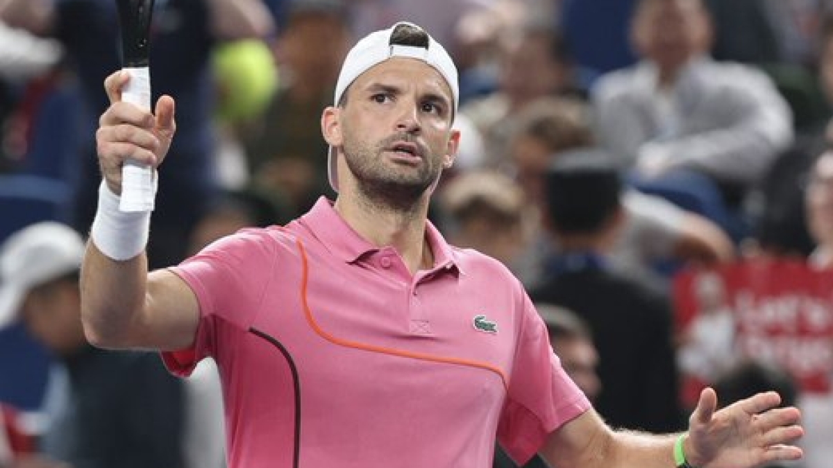Dimitrov vence en una agónica batalla a Etcheverry y mantiene vivo su sueño de entrar a las ATP Finals