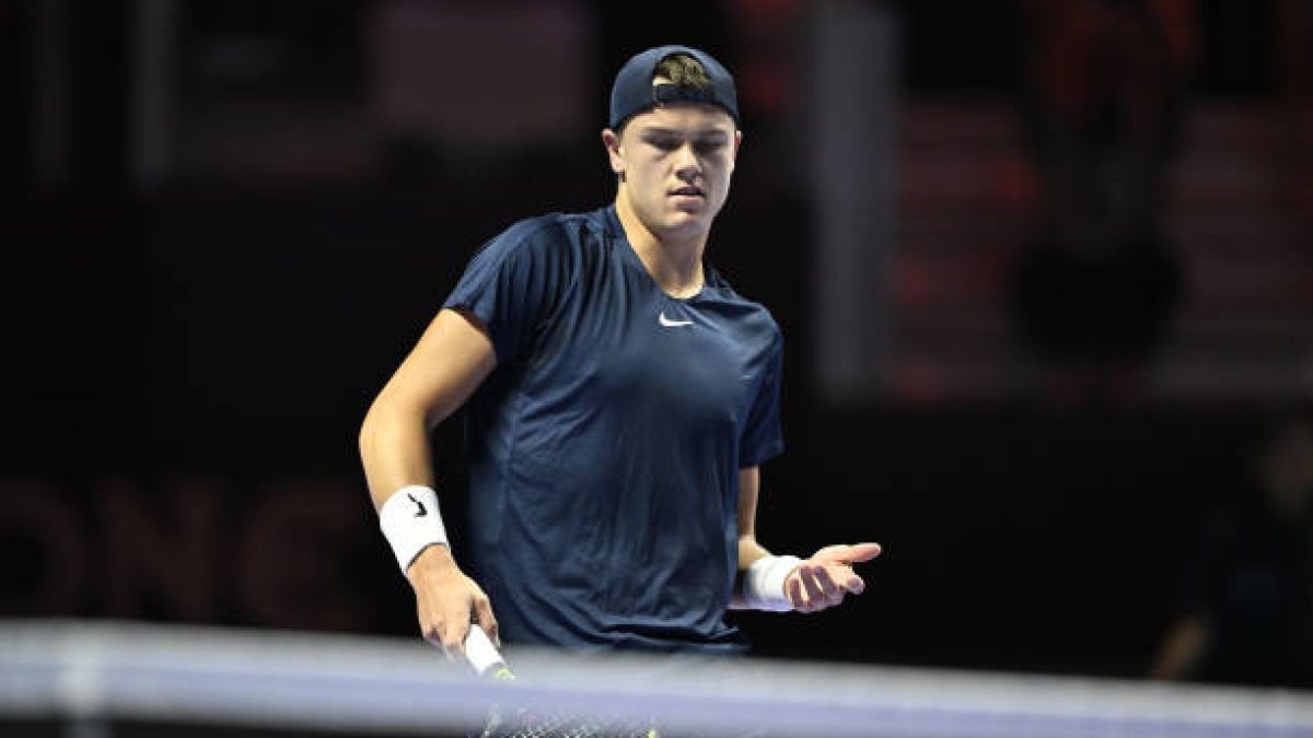 Rune passes his first test with flying colors at the ATP Basel 2024.