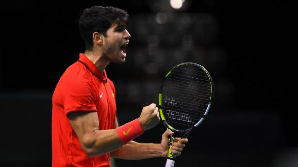 Carlos Alcaraz en las Copa Davis 2024. Foto: getty