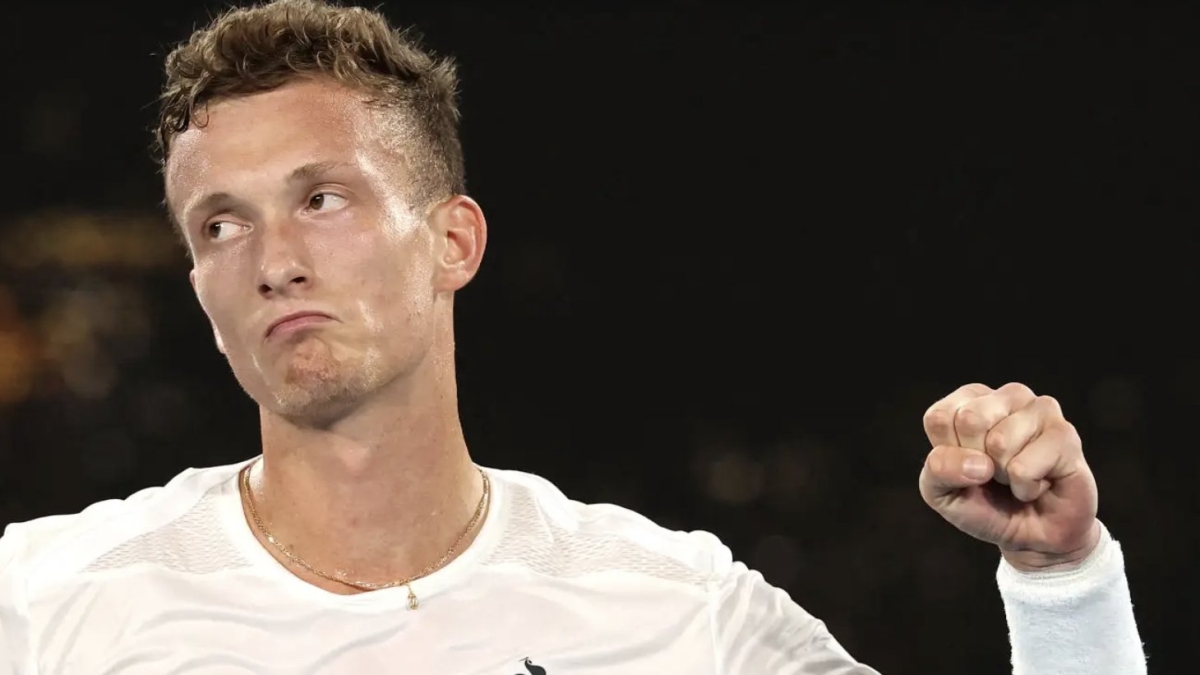 La 'maldición' de Lehecka: 3 de sus 7 rivales de 2025 se le han retirado por lesión.