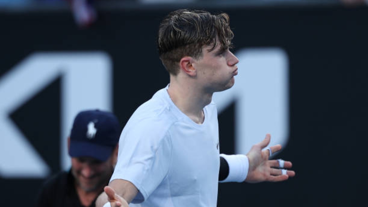 Jack Draper, physical problems at the 2025 Australian Open. Photo: gettyimages