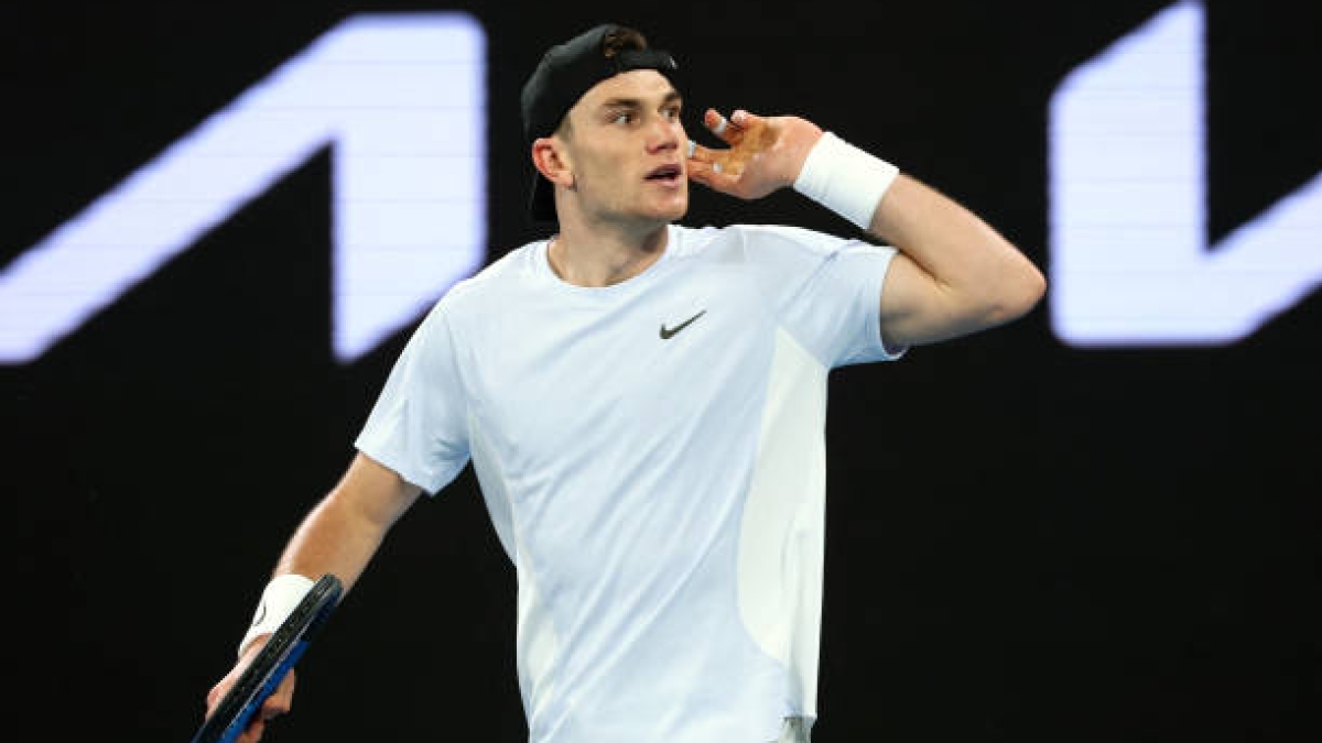Draper resists Kokkinakis to keep dreaming in Melbourne. Photo: Getty