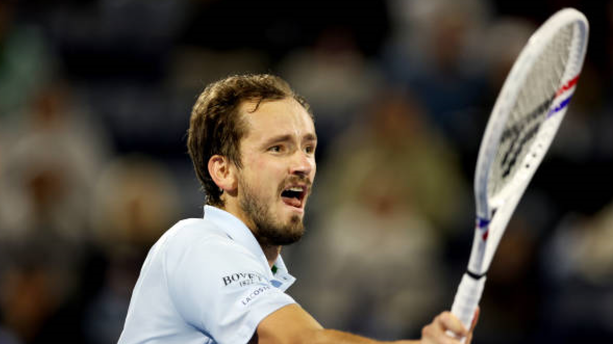 Daniil Medvedev en el ATP de Dubái 2025. Foto: getty