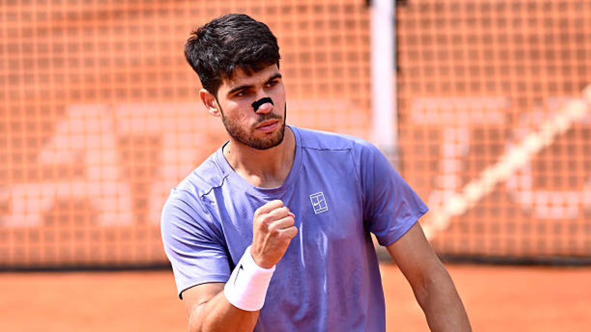 Schedule and Where to Watch Carlos Alcaraz vs. Lorenzo Musetti in the semifinals of the ATP Rome 2025. Photo: Getty Images