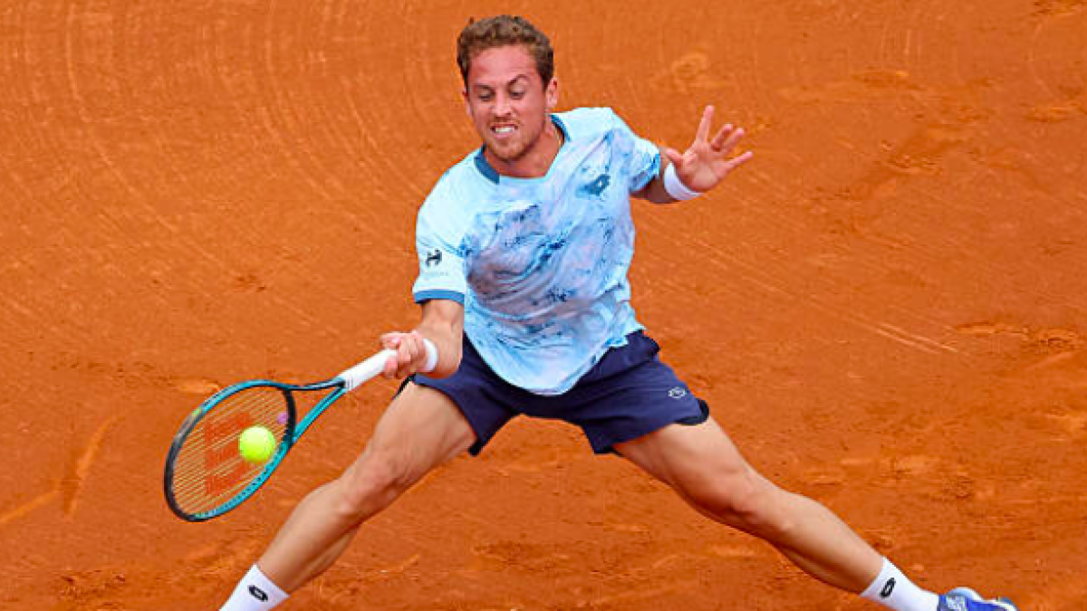 Roberto Carballés, baja en Roland Garros 2025. Fuente: Getty