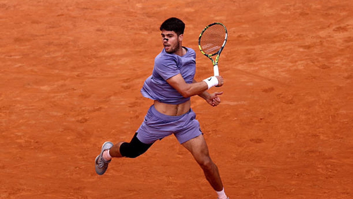 Carlos Alcaraz, proud of his victory against Khachanov. Photo: gettyimages