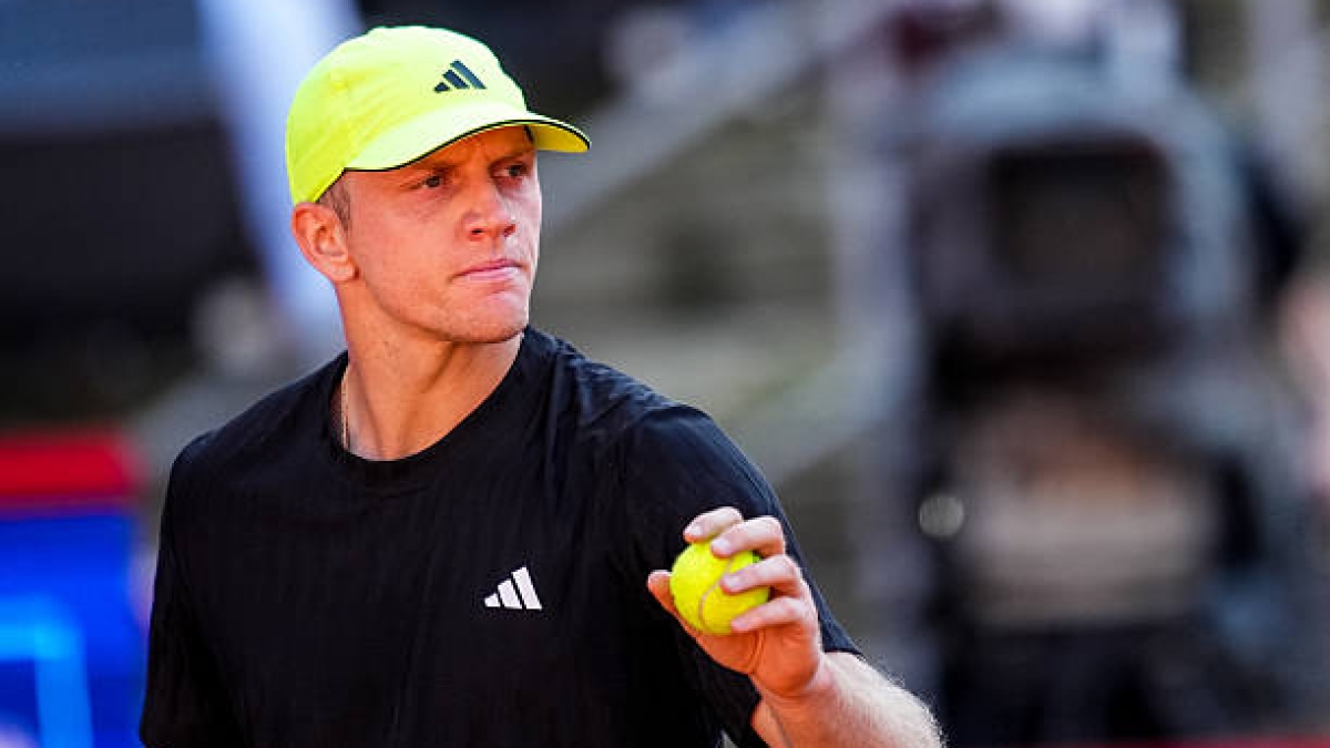 Alejandro Davidovich habla antes de debutar en Roland Garros 2025. Foto: Getty