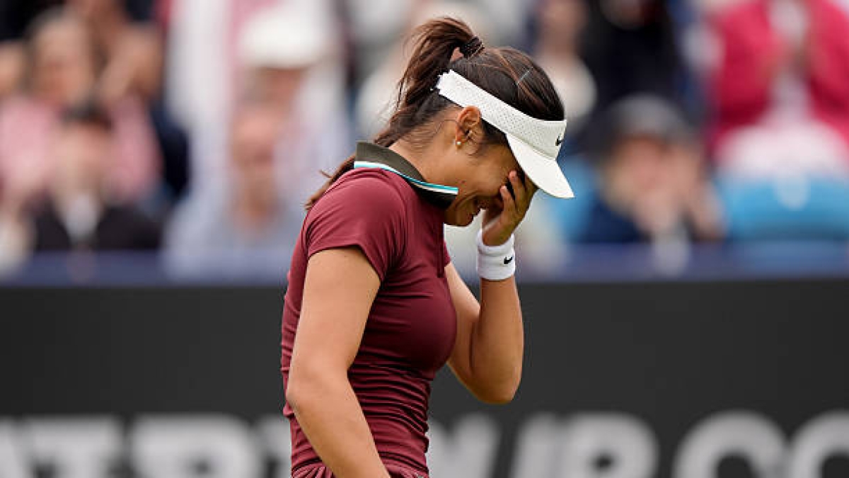 WTA Eastbourne 2025: Raducanu comes back and gets emotional after defeating Li in her debut. Photo: Getty Images.
