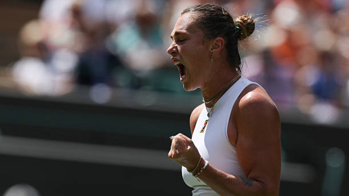 Sabalenka cumple en su debut en Wimbledon ante Branstine. Foto: Gettyimages