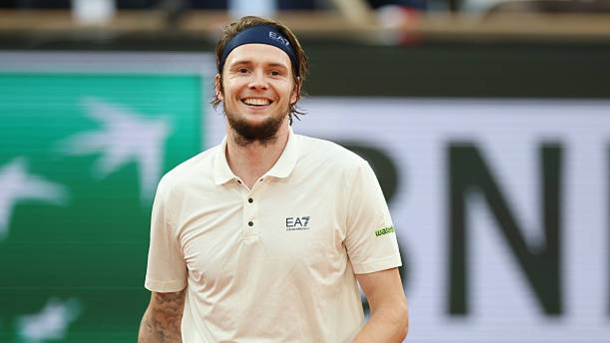 El hilarante mensaje de Bublik en redes después de ganar a Sinner. Foto: Getty