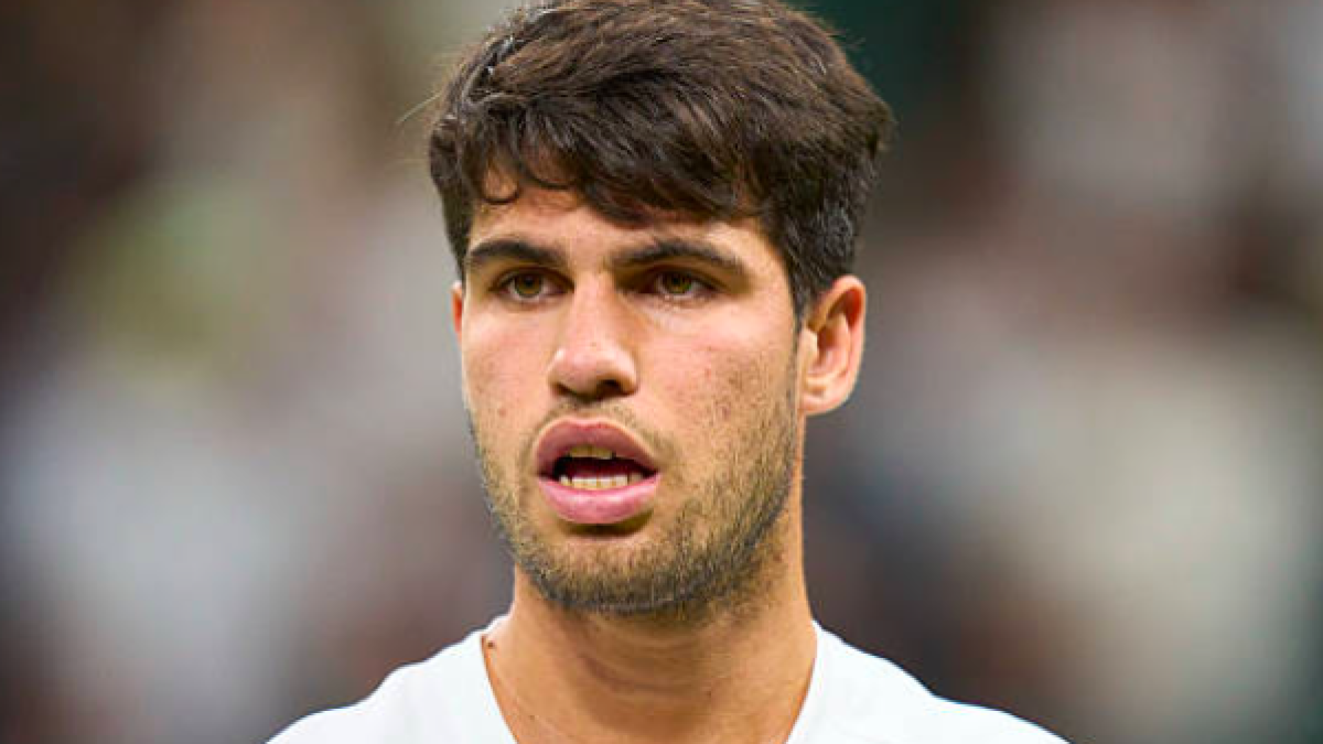 Carlos Alcaraz habla sobre sus molestias en Wimbledon. Fuente: Getty