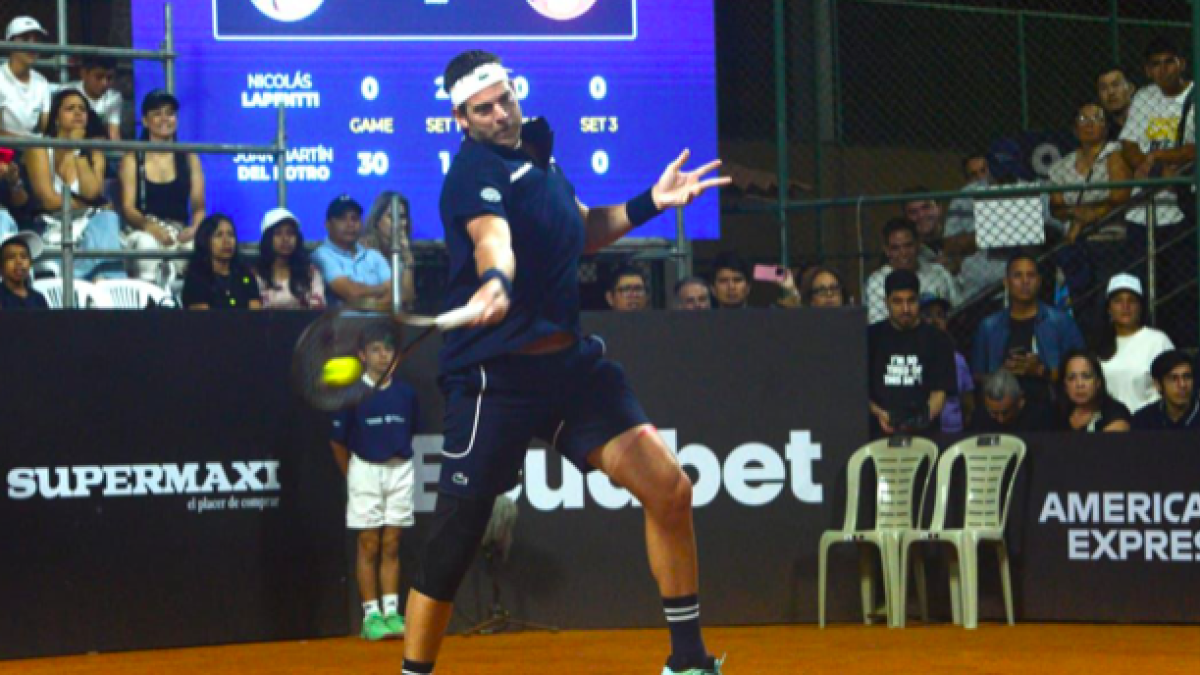 Juan Martín del Potro vs. Nico Lapentti in Guayaquil. Source: Twitter @Tenisports