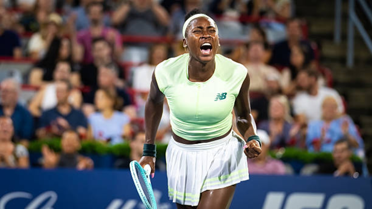 Despite her 23 double faults, Gauff defeats Collins. Photo: Getty Images