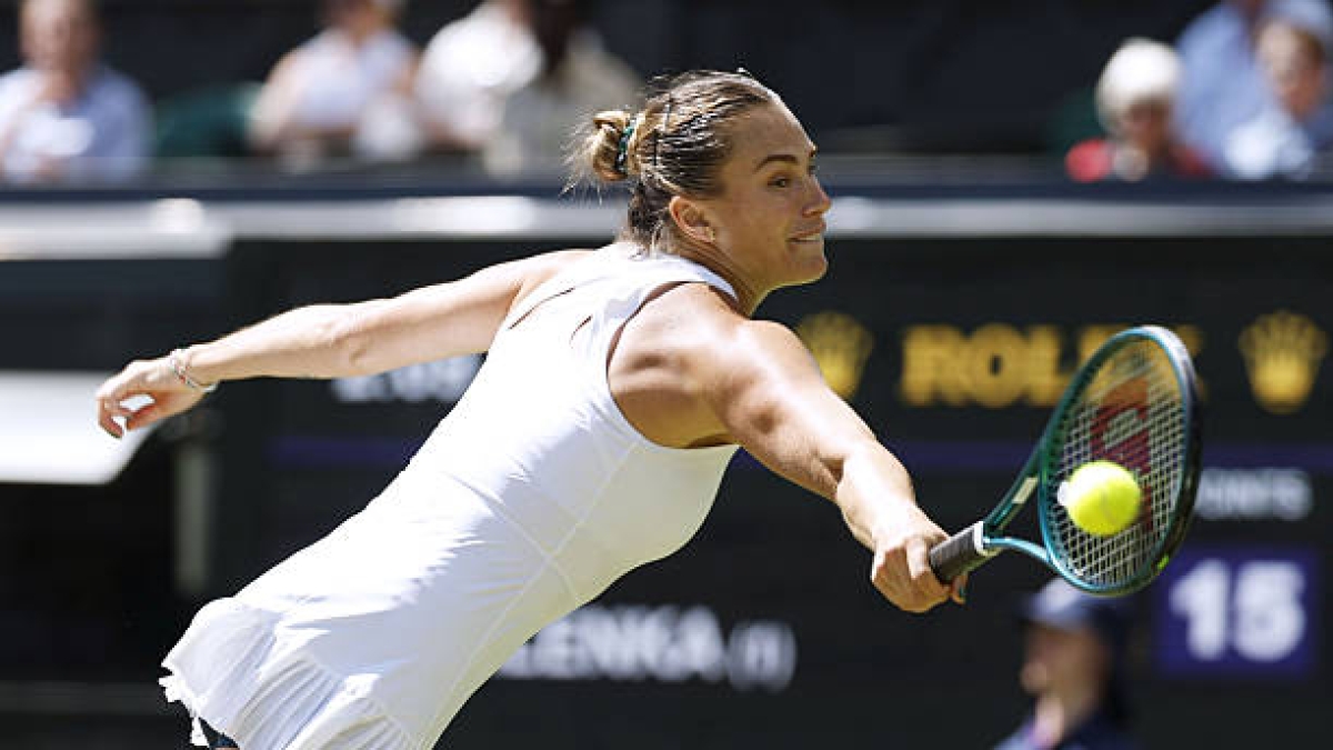 Schedule and where to watch the women's Wimbledon 2025 semifinals. Photo: Getty Images
