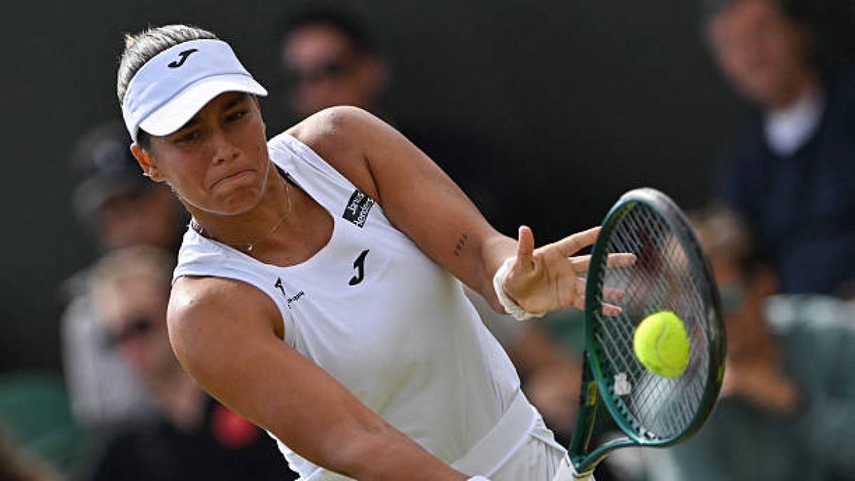 Jessica Bouzas pierde con Samsonova en Wimbledon 2025. Foto: gettyimages