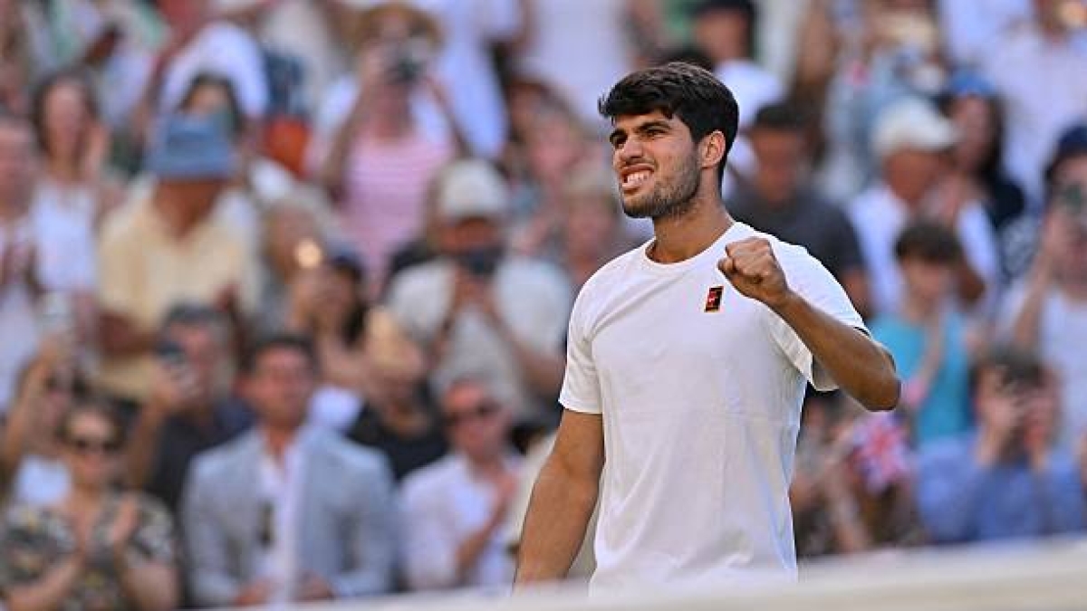 Carlos Alcaraz, relajación en Wimbledon 2025. Foto: gettyimages