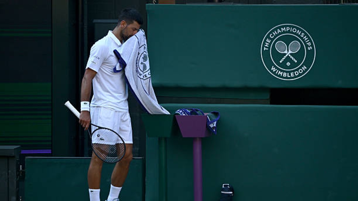 Novak Djokovic's message to his team. Photo: gettyimages