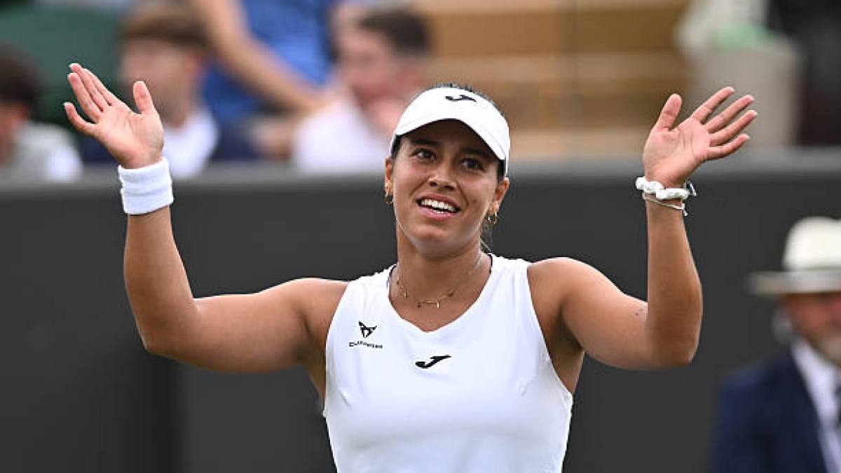 Jessica Bouzas reaches the round of 16 at Wimbledon 2025. Photo: gettyimages