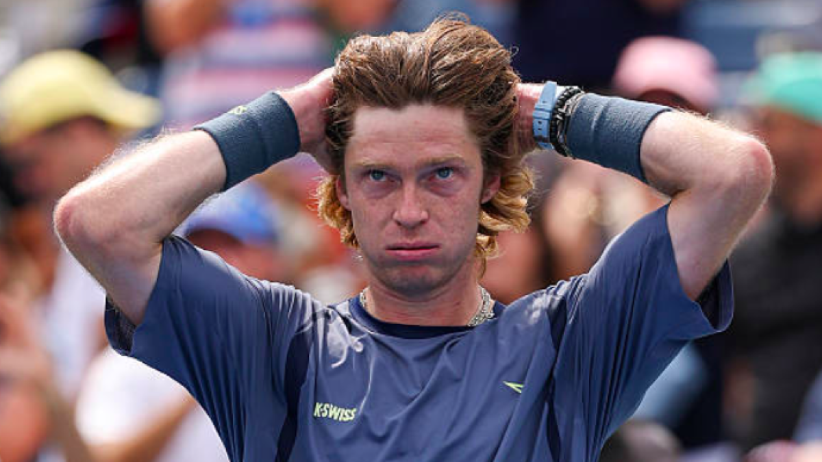 Andrey Rublev struggles to advance to the next round in New York. Source: Getty