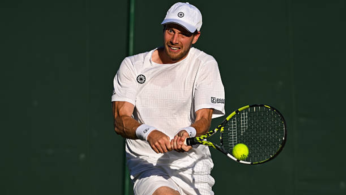 Van de Zandschulp remonta un 6-0 en contra ante Báez. Foto: Getty
