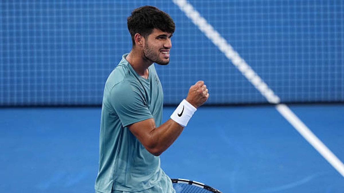 Alcaraz sinks an injured Zverev at the 2025 ATP Cincinnati. Photo: Getty