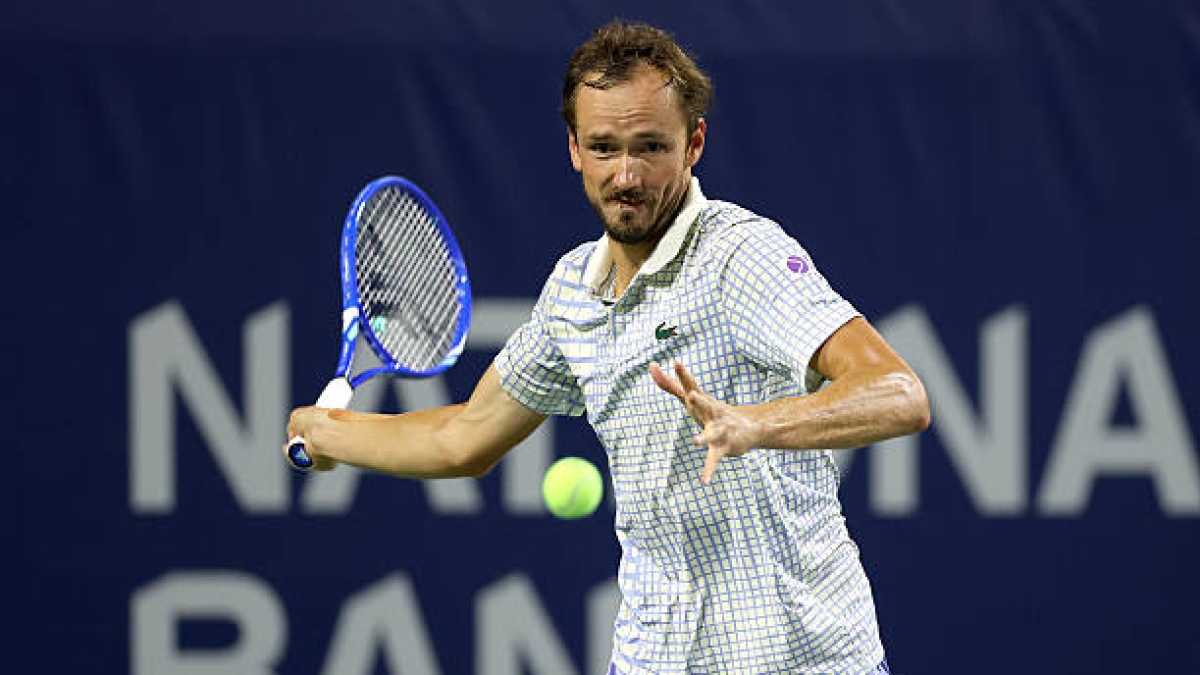 Medvedev succumbs to Walton in a forgettable match. Photo: Getty