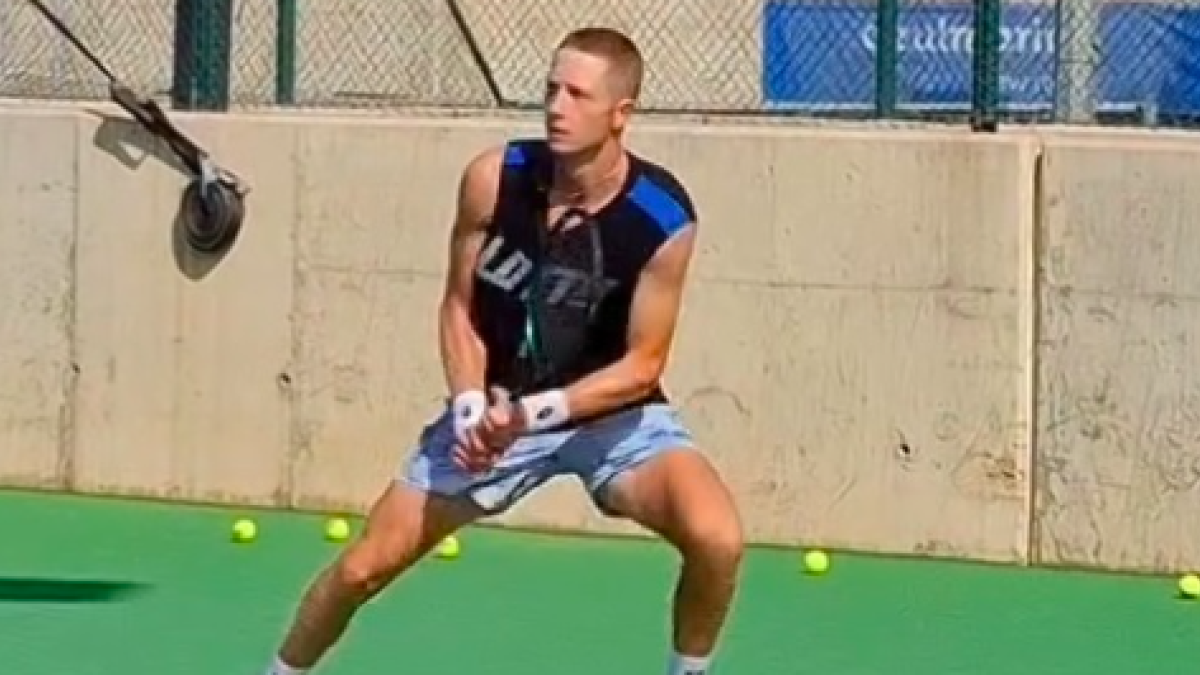 马丁·兰达卢斯首次展示新发型。来源：RNA