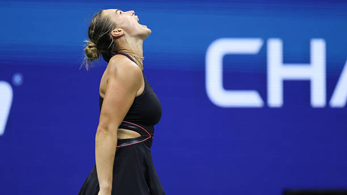 Sabalenka tire de sa griffe pour remonter contre Pegula. Photo : Getty