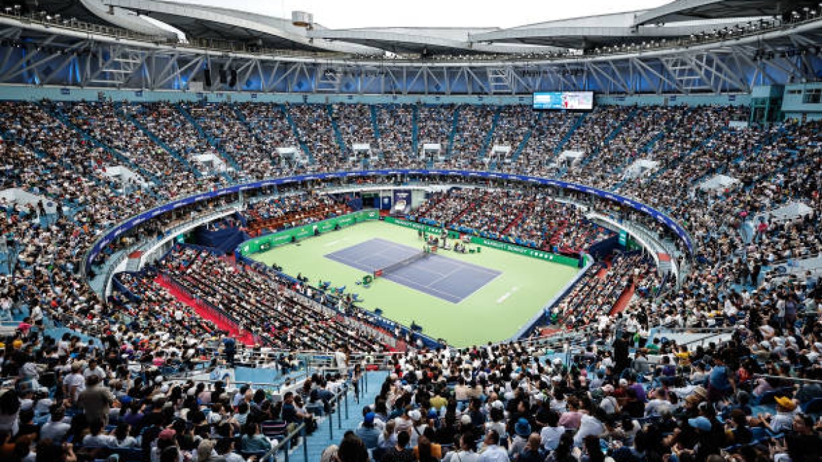 Drop in Shanghai. Photo: gettyimages