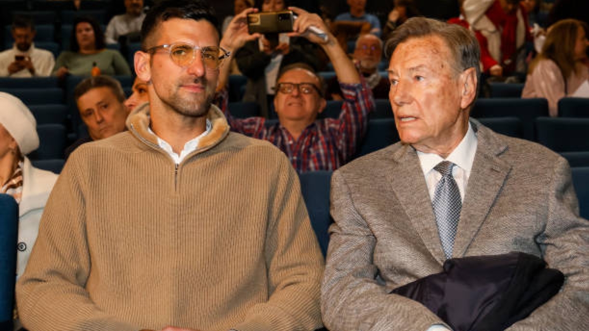 Nikola Pilić, a destra, accanto a Novak Djokovic.