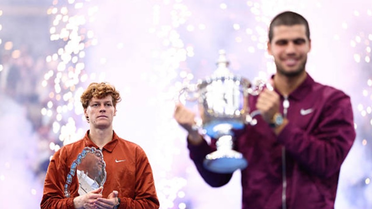 Jannik Sinner y Carlos Alcaraz en el US Open 2025. Foto: Getty