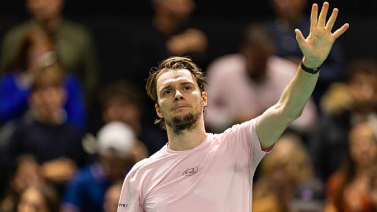 Alexandr Bublik lors de ses débuts au Rolex Paris Masters 2025. Source : Getty.
