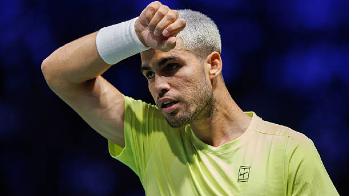 Alcaraz, incapace di trovare spiegazione alla sconfitta a Parigi.