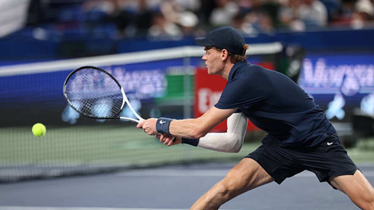 Sinner关闭了与Djokovic会面的大门，不让Tsitsipas入场。照片：Getty