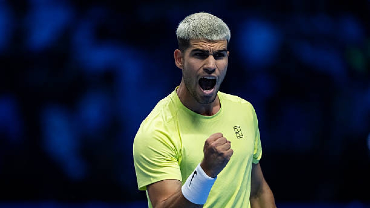 Alcaraz, à deux matchs de terminer 2025 comme numéro un mondial. Photo : Gettyimages.