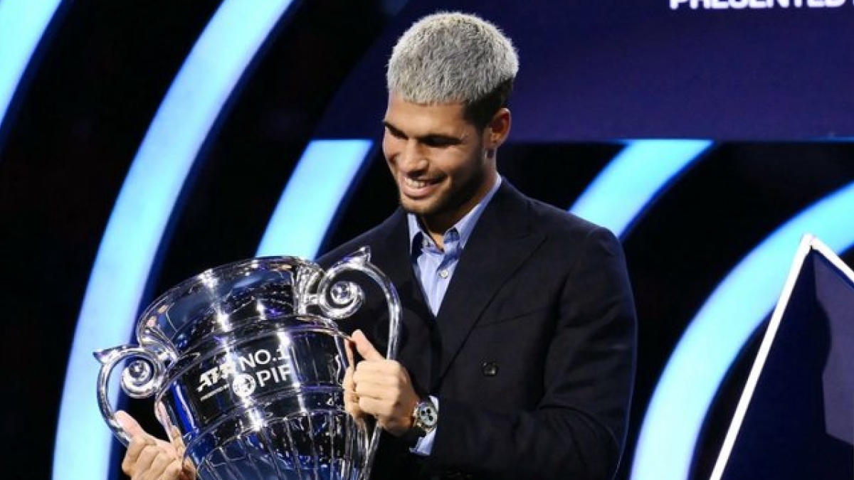 Alcaraz, after receiving the award as number one: "It is something that I have fought very hard for with my team every day." Photo: X