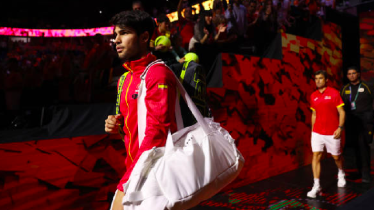 西班牙戴维斯杯团队如何接待阿尔卡拉斯。来源：盖蒂