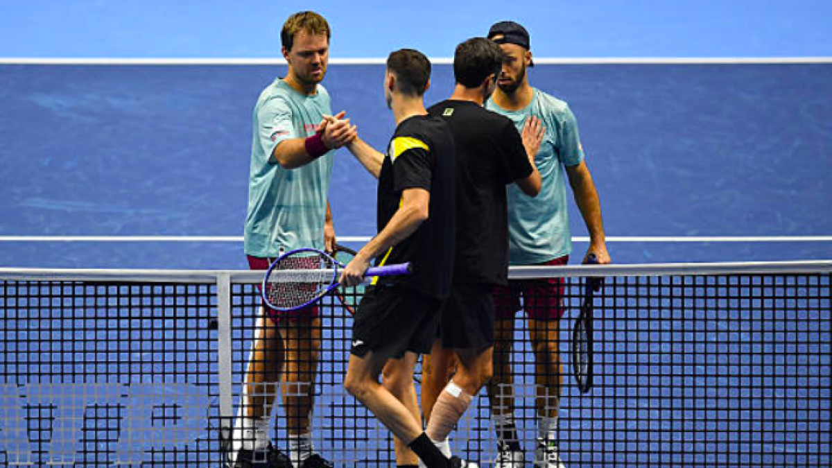 马塞尔·格拉诺尔斯和奥拉西奥·泽巴洛斯通过了ATP总决赛的首场比赛。来源：Getty