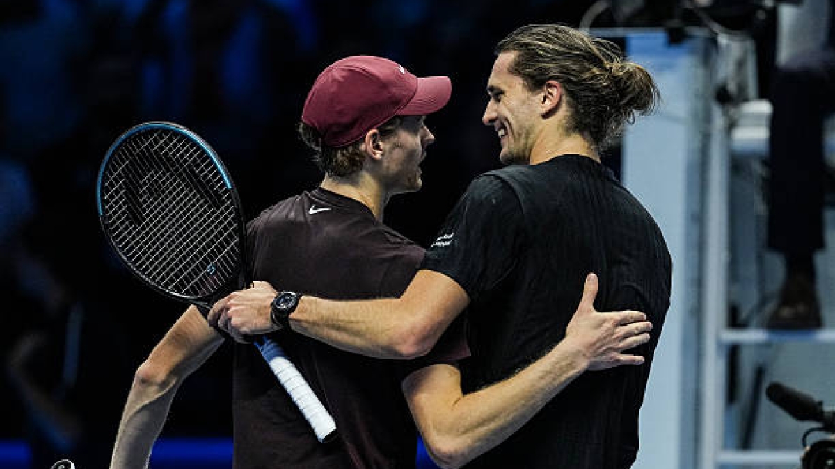 Sinner e Zverev si incontrano persino in vacanza: si sono trovati su un aereo in viaggio per le Maldive. Foto: Gettyimages