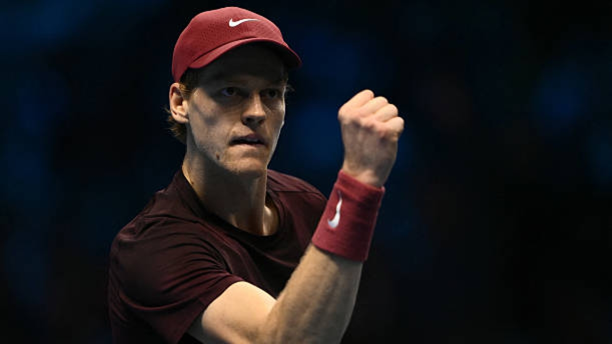 Jannik Sinner beats Zverev at ATP Finals 2025. Photo: gettyimages