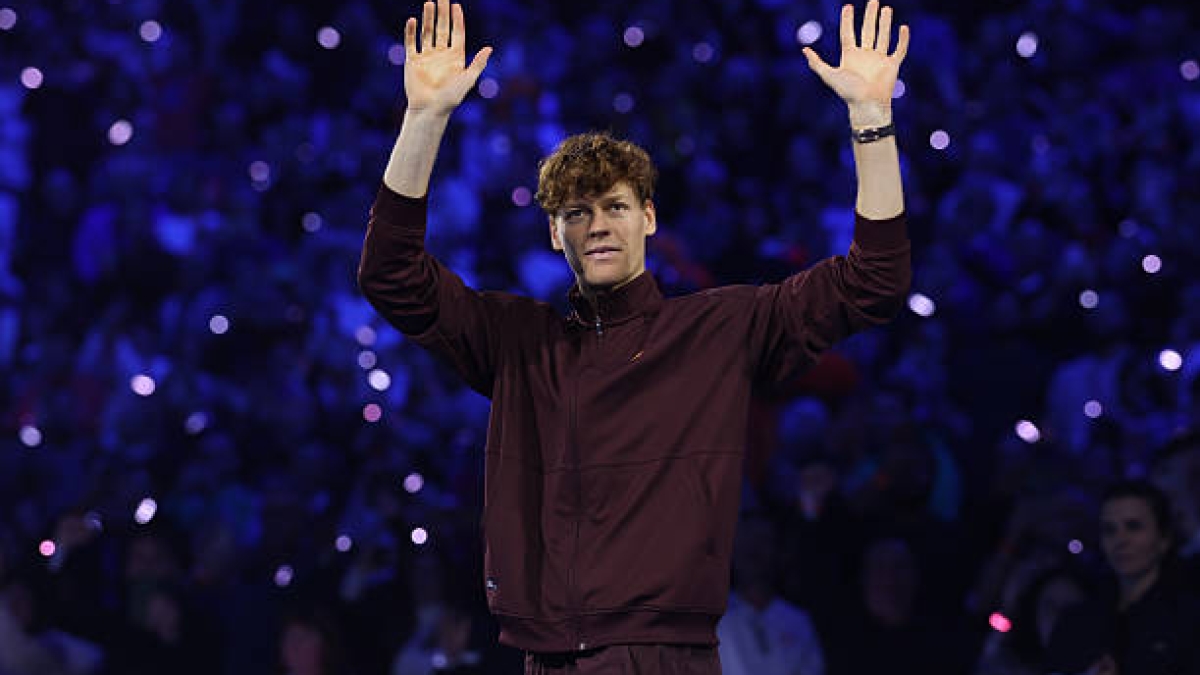 辛纳与休伊特排名数据相匹敌