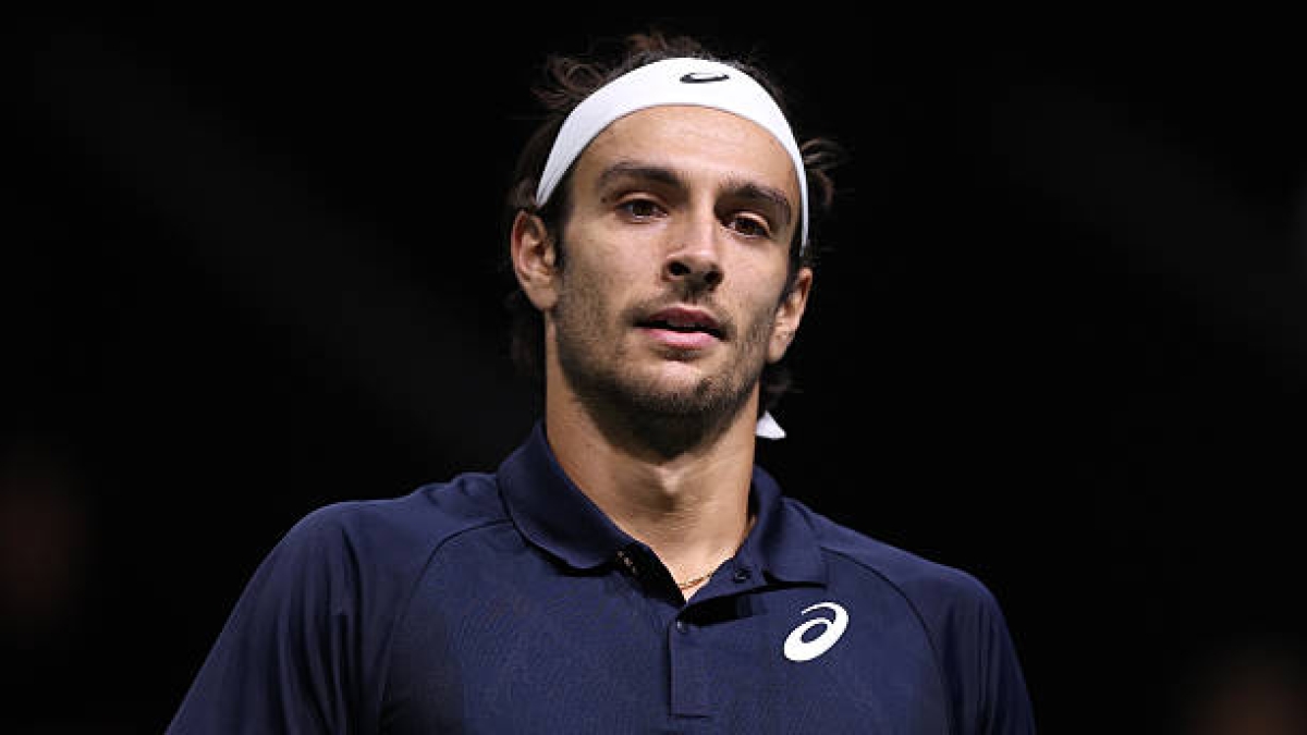 穆塞蒂在与瓦林卡的比赛中幸存。