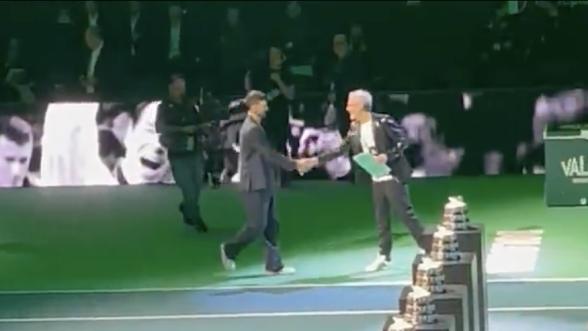 Djokovic, among those present at the tribute to Pilic at the Davis Cup 2025. Photo: Getty